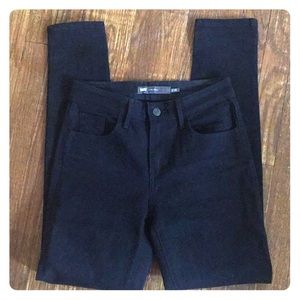 Levi’s black high rise skinny jeans